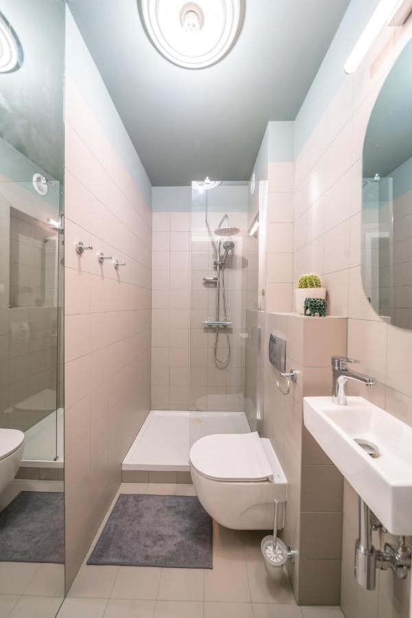 Fala Metro Sgh Klub Stodola Parking Parkview Fast Wifi Appartement *